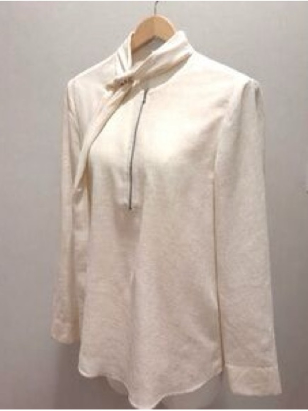 Cefinn Tie Neck Cream Vintage Blouse